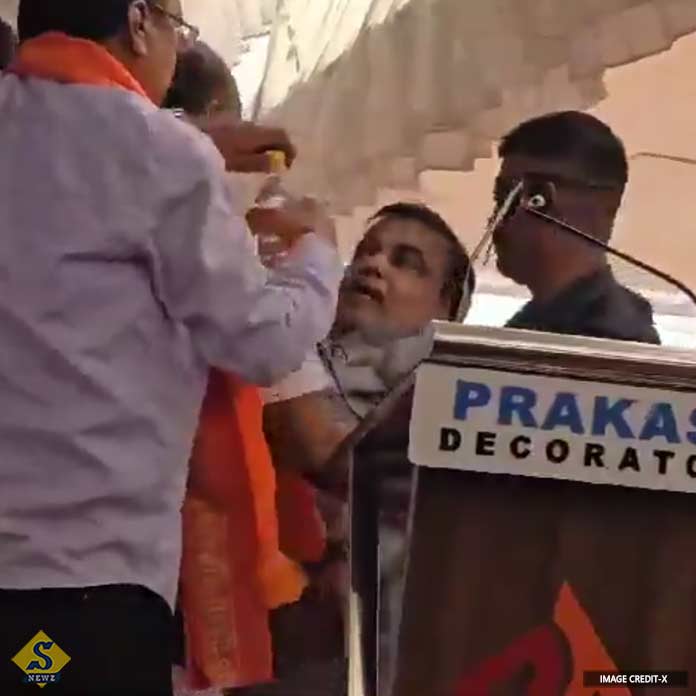 Ayan Gadkari while giving a speech on stage in Garam