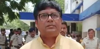 মনোনয়ন বাতিলের বিরুদ্ধে কোর্টে বিজেপির দেবাশিস BJP leaders in court against cancellation of nominations
