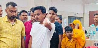 তপ্ত দিনহাটা, ২ তৃণমূল কর্মীকে হাঁসুয়ার কোপ NB DINHATA TMC WORKER ATTACKED