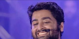 গানের মাঝেই নখ কাটলেন অরিজিৎ Arijit cut his nails in the middle of the song