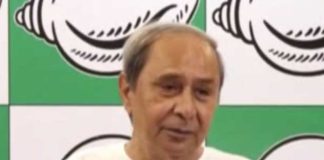 ভোটের জন্য অসুস্থতার মিথ্যাচার, মোদীকে নবীন Faking illness for votes makes Modi fresh