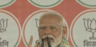 Infiltrators are golden platter to Mamata  Modi