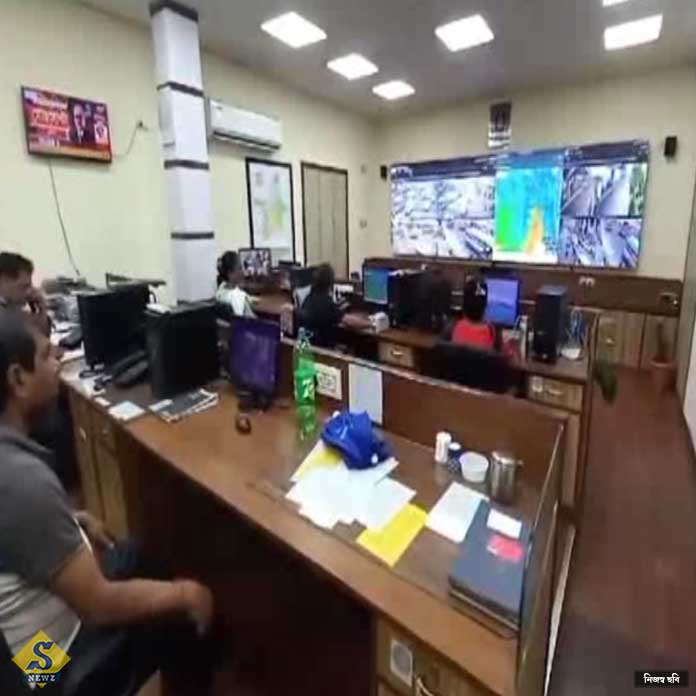 PUROSOVAR 24 GHANTAR CONTROL ROOM RAJBHABAN POLICE ER O