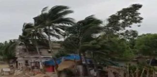 চোখ রাঙাচ্ছে রেমাল, আতঙ্কে উপকূলবাসী, সতর্ক প্রশাসন Remals eyes are watering coastal residents are in fear the administration is cautious