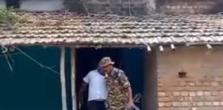VOTER DER BADHA TMC NETA K TARA KORE DHORLEN JAWANRA