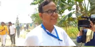 ব্যাট হাতে সেলিমের ক্রিকেট, অরিজিৎ-র ভোট, দুপুরে মুড়ি-ঘুগনি salim arijit