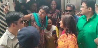 প্রচারের শেষদিনেও বিক্ষোভে শতাব্দী, ট্রেনে যাত্রা রচনার satabdi rachana