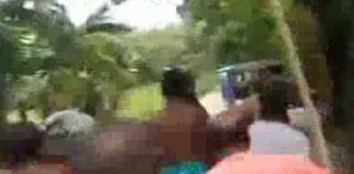 বন্দুক উঁচিয়ে হুমকি, লাঠি-বাঁশ নিয়ে তাড়া, তপ্ত কোচবিহার BANDUK UCHIYE HUMKI LATHI BANSH NIYE TARA TAPTO COACH BIHAR