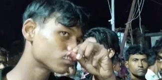 Beating up 4 youths Santoshpur of hot Maheshtal