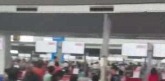 দিল্লি বিমানবন্দরে বোমাতঙ্ক, আটক কিশোর Bomb attack at Delhi airport teenager arrested