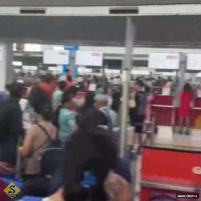 Bomb attack at Delhi airport teenager arrested