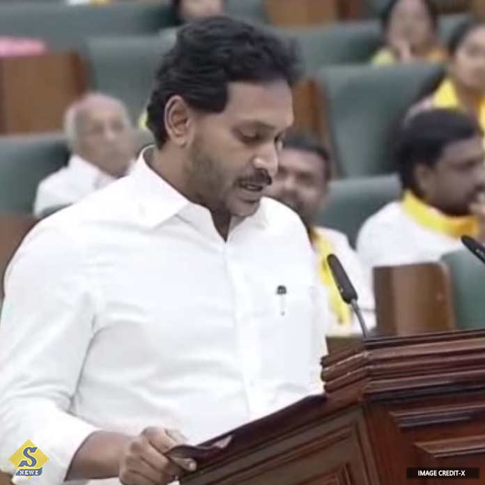 Jaganmohan wants to merge Congress BJP