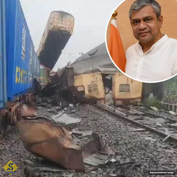 Kanchanjunga Durghatona aschhen rail montri Kanchanjunga Durghatona aschhen rail montri