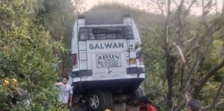 Lashkar behind attack on pilgrim bus in Kashmir
