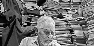 প্রয়াত কলকাতার পদাতিক গবেষক পি টি নায়ার Late Calcutta infantry researcher PT Nair