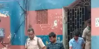 বাইক থেকে ফেলে বুকে লাথি, পান্ডুয়ায় যুবকের মৃত্যু PANDUA A YUBAKER MRITYU