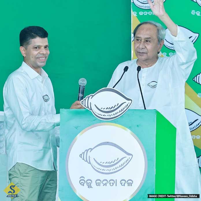 Pandian a close friend of Naveen left politics