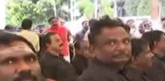 তামিলনাড়ু বিষমদ: অনশনে এডিএমকের বিধায়কেরা Tamil Nadu Bisham ADMK MLAs on hunger strike