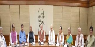 মোদীর মন্ত্রিসভায় অপরিবর্তিত কোর-গ্রুপ Unchanged core group in Modis cabinet