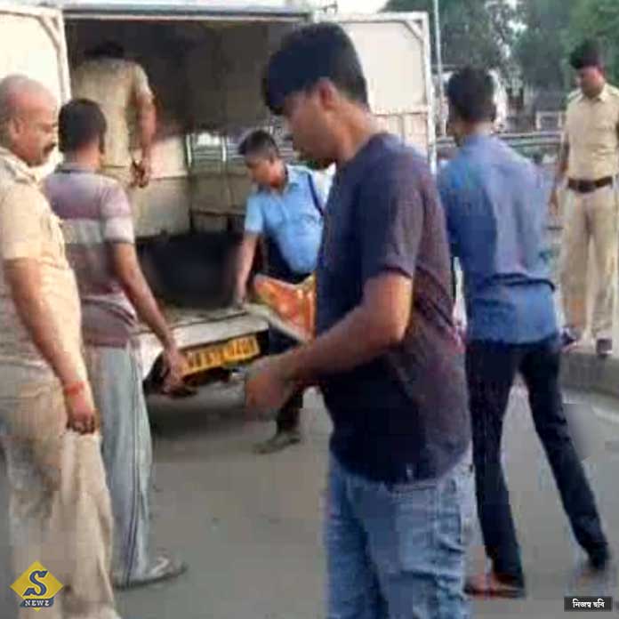 2 dead in a road accident in Shantipur Nadia 2 dead in a road accident in Shantipur Nadia