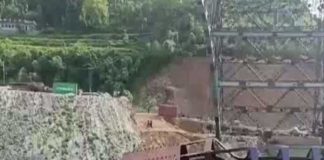 উত্তরাখণ্ডে ভাঙল ৬৫ কোটির নির্মীয়মাণ সেতু A bridge worth 65 crores broke down in Uttarakhand 1
