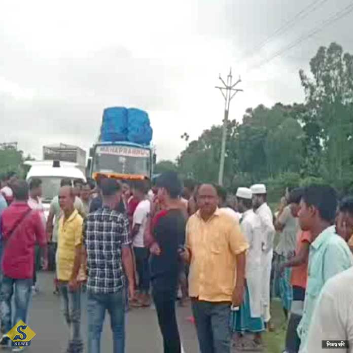 Bus firing in Cooch Behar