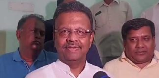 গণতন্ত্র হত্যা দিবস ঃ শুভেন্দুকে ২ কান কাটা খোঁচা তৃণমূলের GANATANTRO HOTYA DIBOS SUVENDU K KHOCHA TMC R