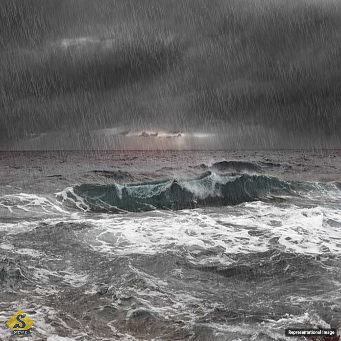 Heavy rain with thunder in south 1 fisherman missing