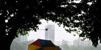 LOW PRESSURE Cloudy skies in the city also yellow warning