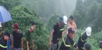 Landslides kill 11 in North Vietnam