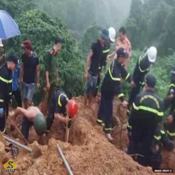 Landslides kill 11 in North Vietnam