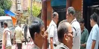 শোভাবাজারে মাথা ফাটল পুলিশকর্মীর, গ্রেফতার ১ Policemans head cracked in Shobhabazar 1 arrested