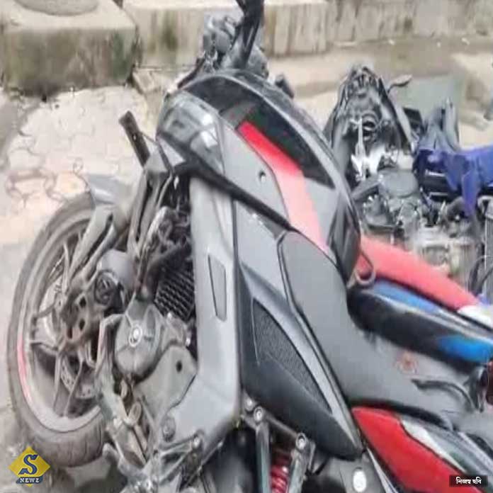 Reckless speed two 18 year old youths died in Narendrapur