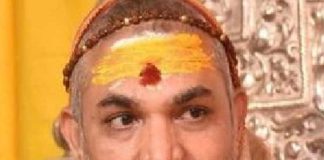 Uddhav a victim of treachery  Shankaracharya