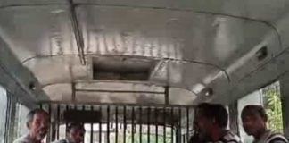 ময়নাগুড়িতে কংগ্রেস কর্মীকে গাছে বেঁধে পিটিয়ে খুন moynaguri te congress neta ke pitiye khun