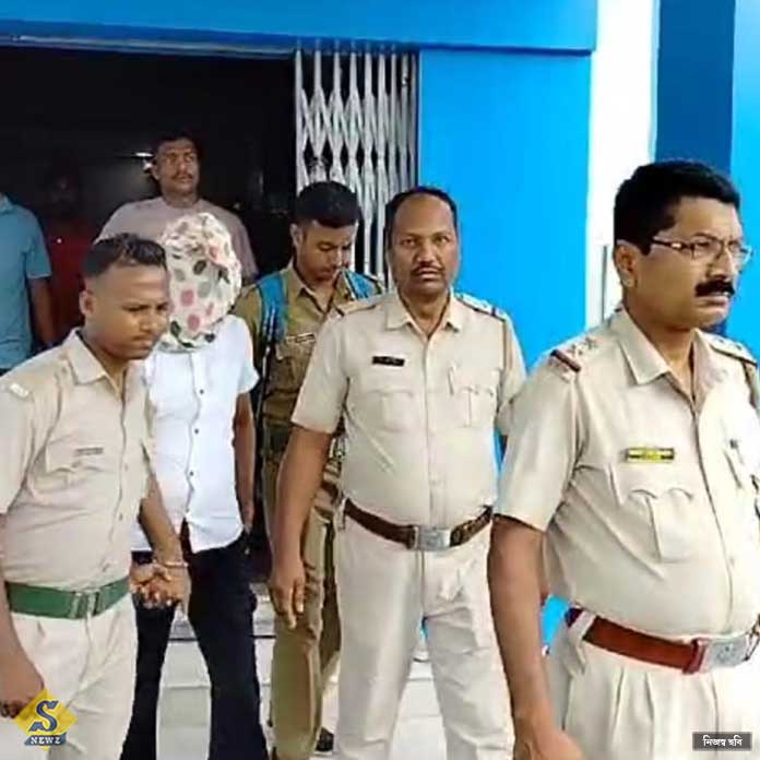 CHAKRI DEOYAR NAMKORE MOHILA K DHARSHAN GREFTAR TMC NETA