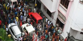 বুদ্ধদেবের ক্ষেত্রে গান স্যালুটে ‘না’ In the case of Buddhadev the song salute is no
