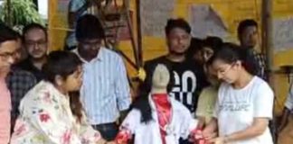 Placing symbolic images of victimization the procession of doctors