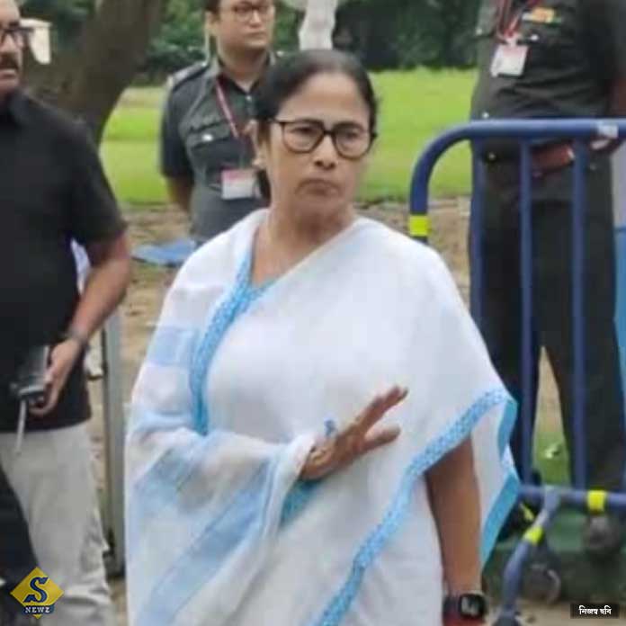 SUVENDU CHA KHETE DAKLE TAR BARI JABEN BOLLEN MAMATA