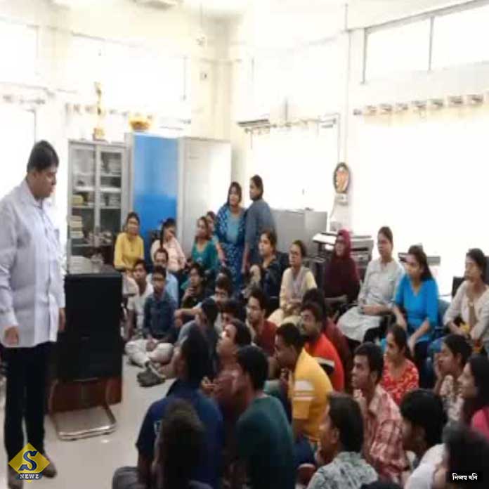 Doctors protest at JNM Hospital demanding security