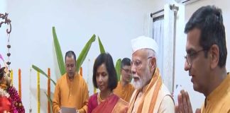 ক্ষমতার বুভুক্ষুদের গণেশ পুজোয় সমস্যা, পাল্টা মোদী