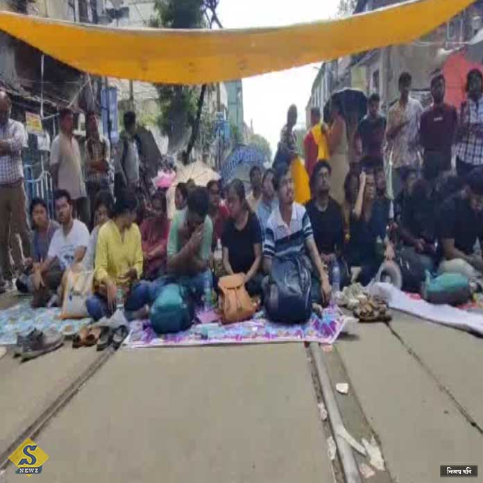 Hanged triples doctors on the streets the attention of the police
