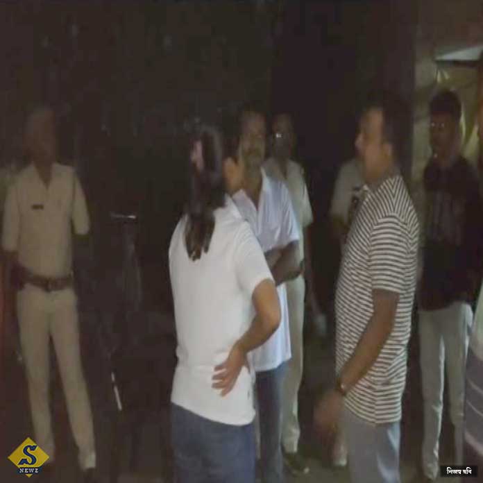 মাকে কুপিয়ে খুন, ধৃত সিভিক ভলান্টিয়ার