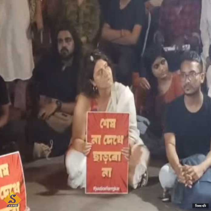 Swastikas left Dharmatala after more than 8 hours movement will continue