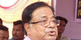 উদয়নের মুখে দংশন হুমকি UDYAN ER MUKHE DANGSON HUMKI