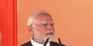 বিরোধী জোট ব্রেক-চাকাহীন গাড়ি : মোদীর