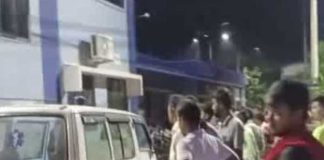 পুলিশের বিরুদ্ধে তোলাবাজির অভিযোগ, পথদুর্ঘটনায় যুবকের মৃত্যু