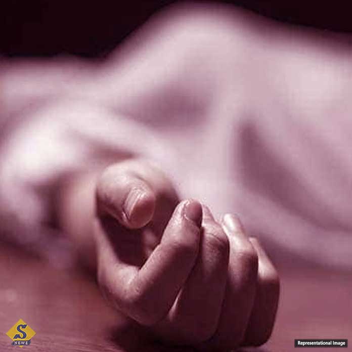 Body-of-woman-near-Kanpur-District-Magistrate's-bungalow