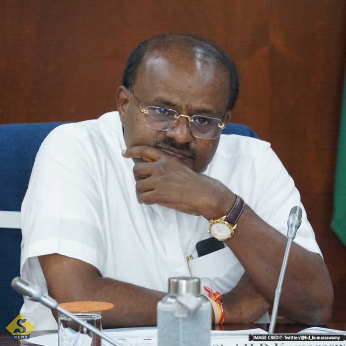 Extortion,-FIR-against-Minister-Kumaraswamy