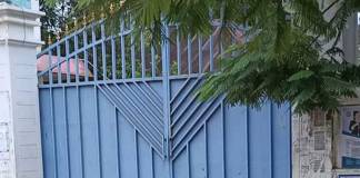 রাজভবনের অদূরে ইম্ফল কলেজের বাইরে গ্রেনেড